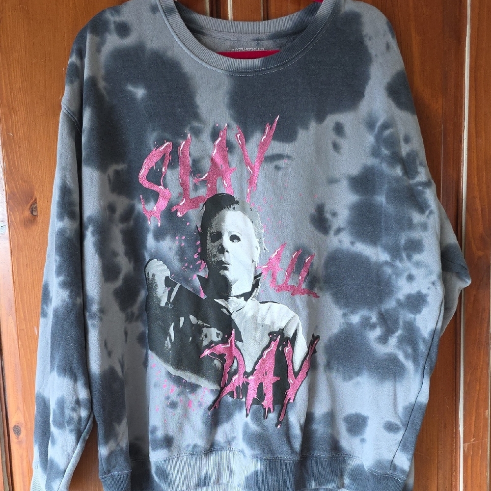 Gray and Black Tie-Dye Graphic Sweatshirt